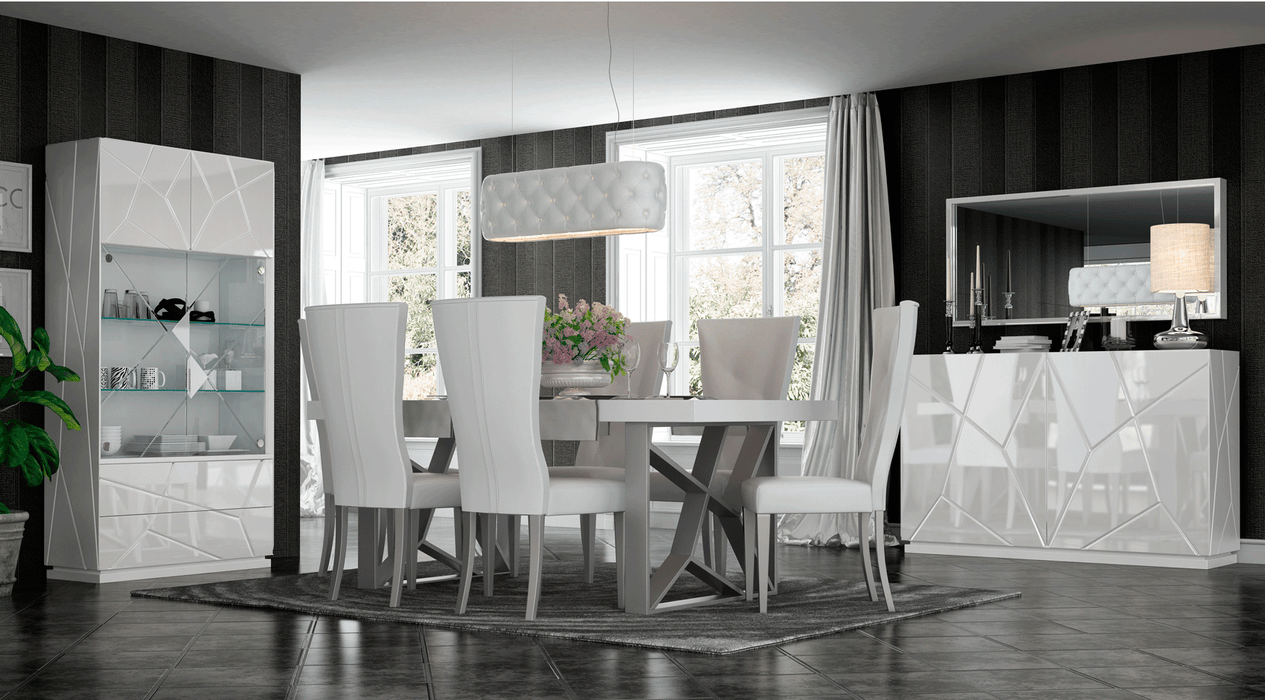 Kiu Dining Room
