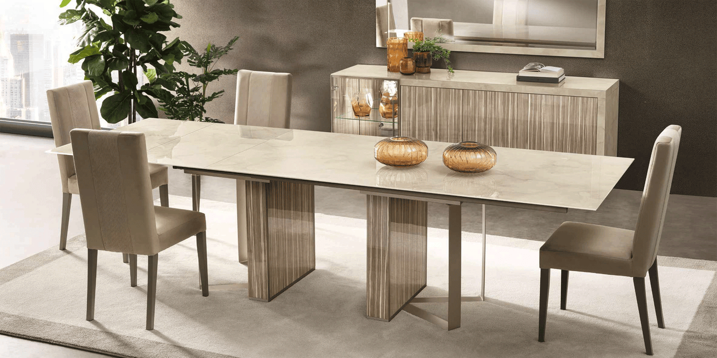 Luce Dining room