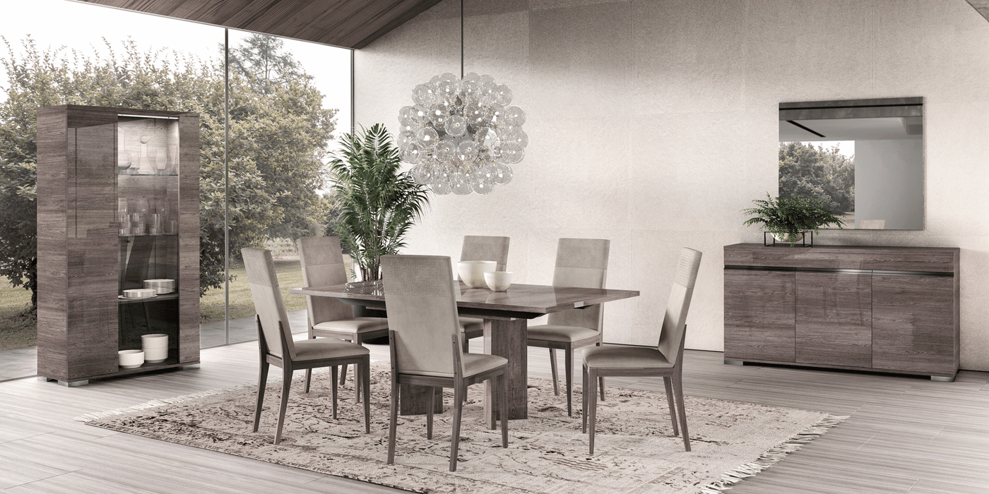 Viola Dining room