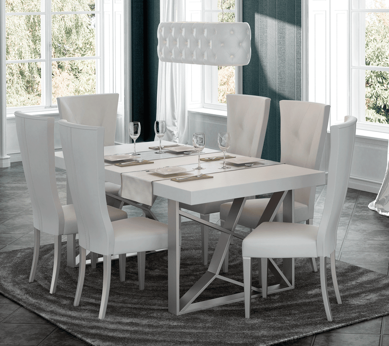 Kiu Dining Table