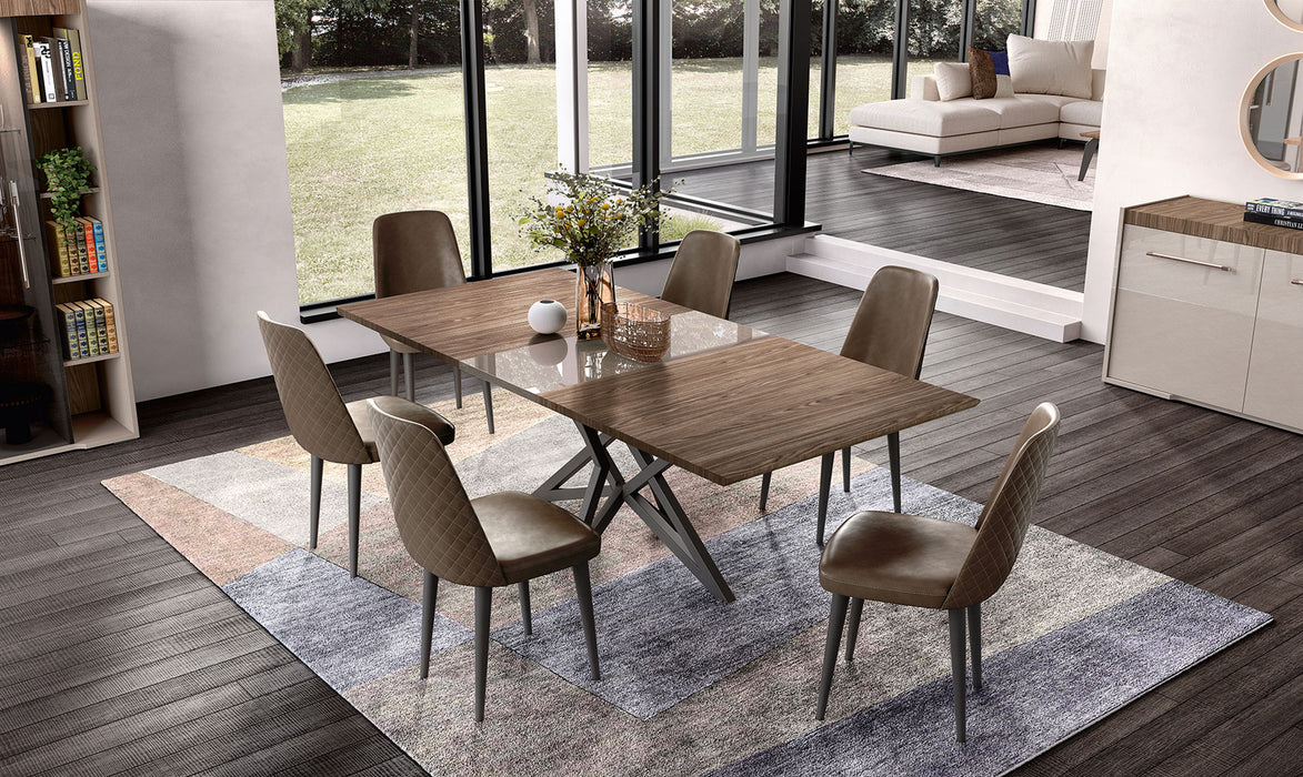 Nora Dining table