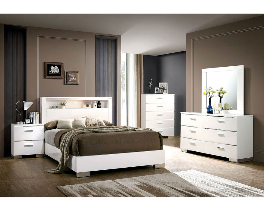 Malte Bed - Cal King / White/Chrome