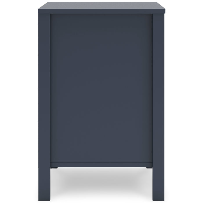 Simmenfort Nightstand