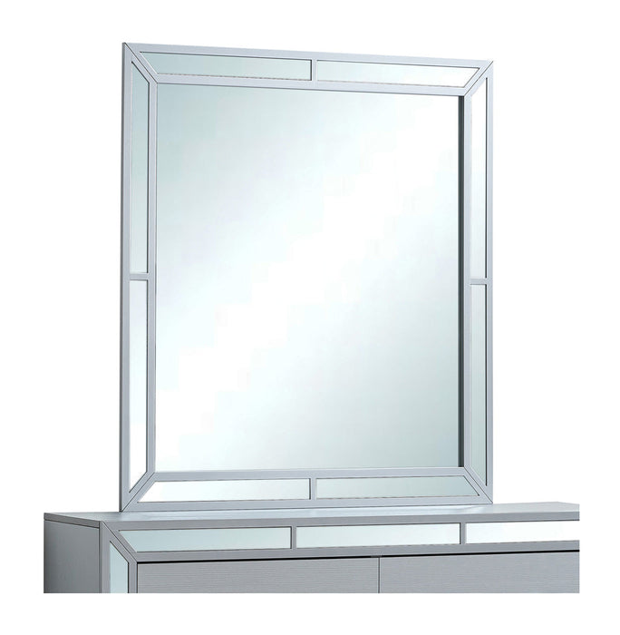 Glory Furniture Murry Mirror