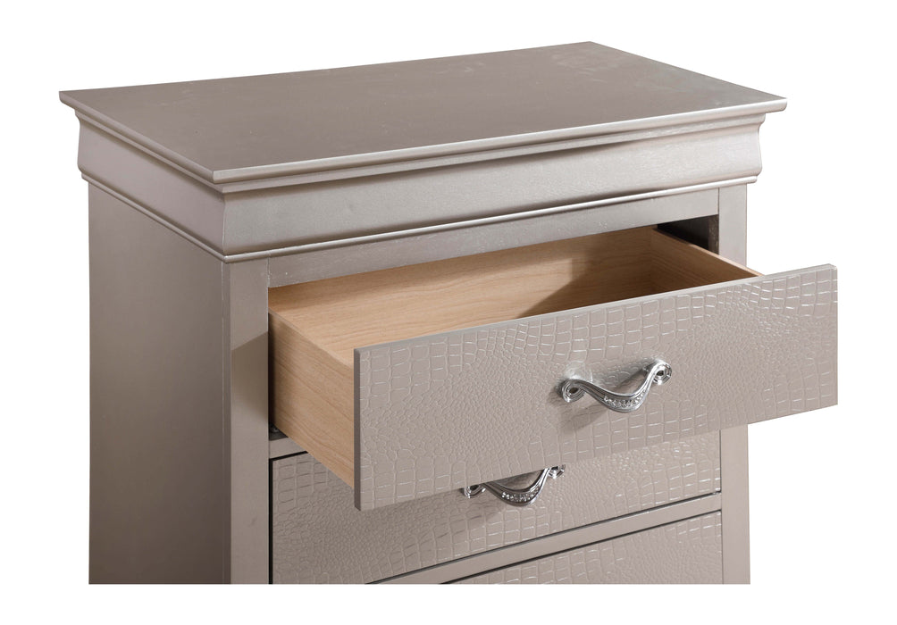Glory Furniture Lorana Chest