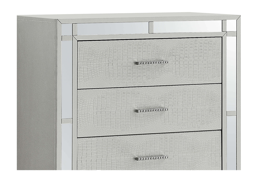 Glory Furniture Madison Chest