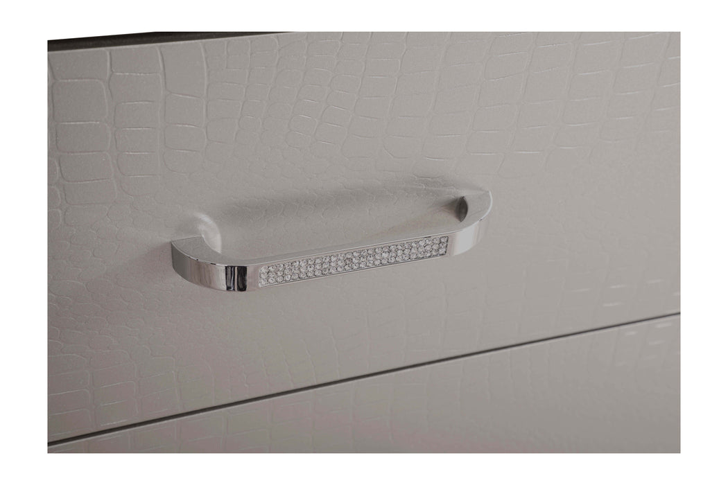 Glory Furniture Alana Chest