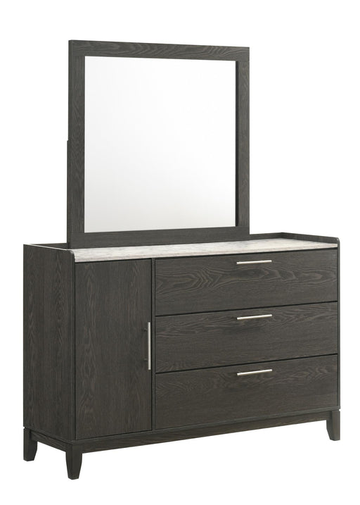 B101 Dresser & Mirror