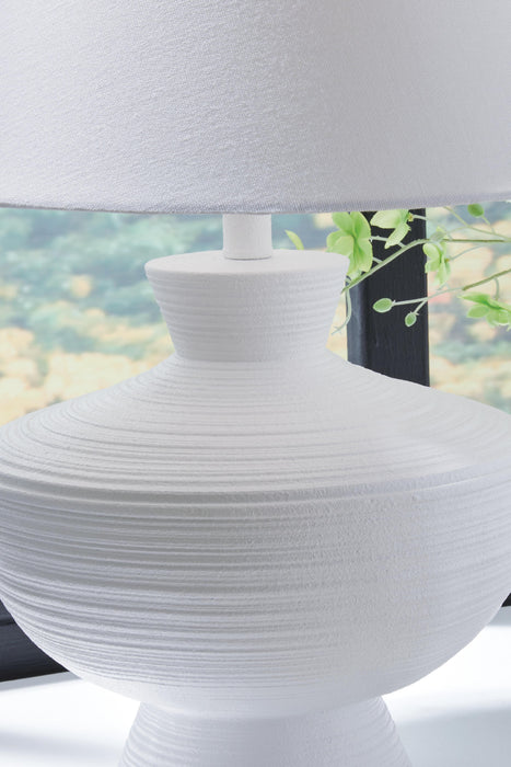 Harelwood Table Lamp - image 3