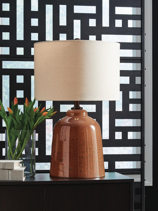 Aaleahya Table Lamp - image 2