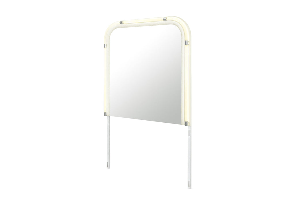 Lyra Mirror