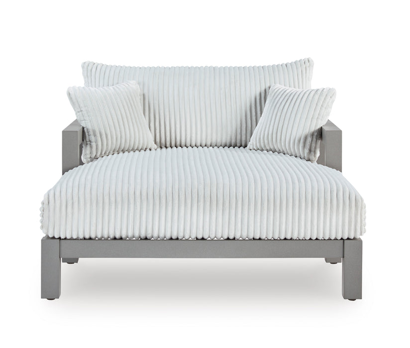 Hurley Park Outdoor Chaise Lounge with Cushion