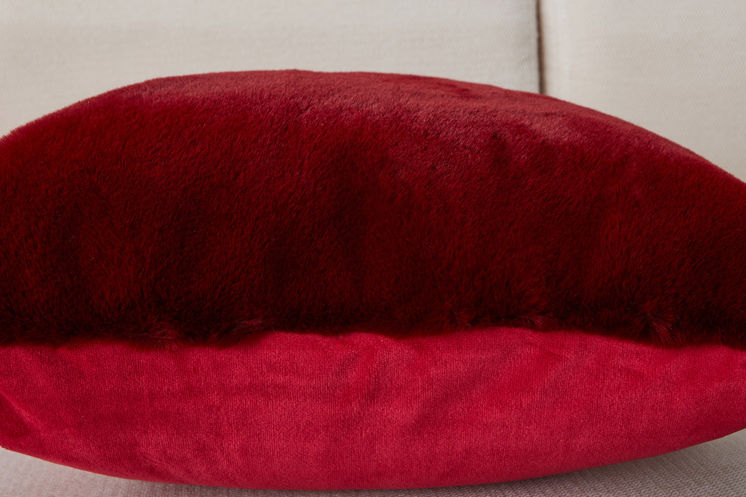 Agnes Luxury Chinchilla Faux Fur Pillow (20 In. x 20 In.)