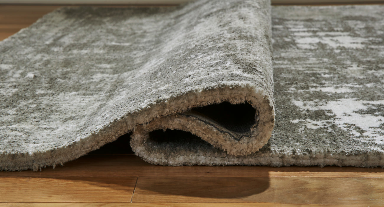 Valmontic 5' x 7' Rug