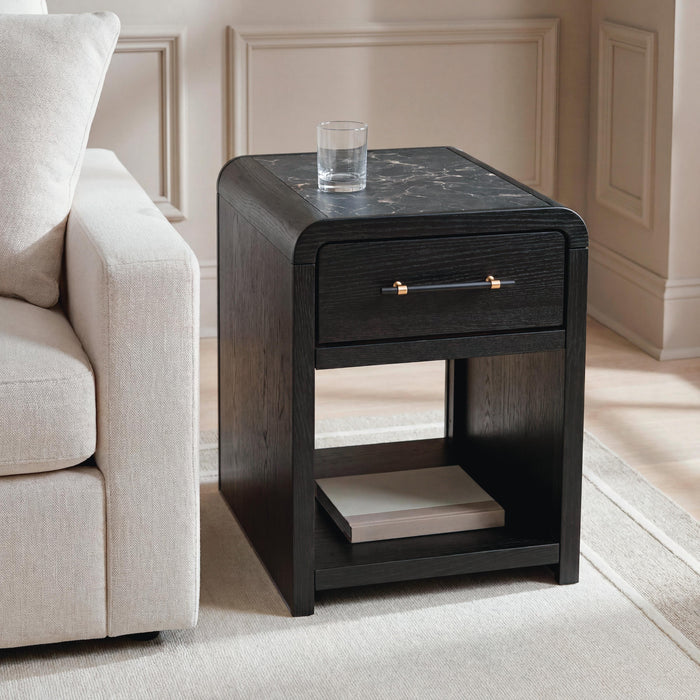 Clanden End Table - image 3