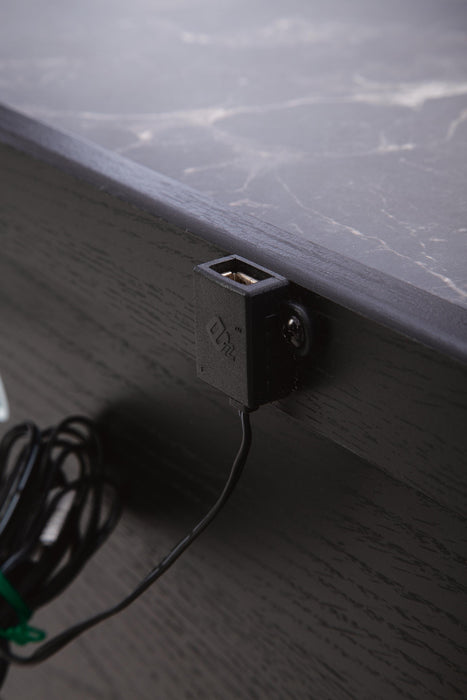 Clanden End Table - image 8