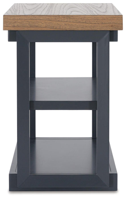 Landocken Table (Set of 3) - image 9