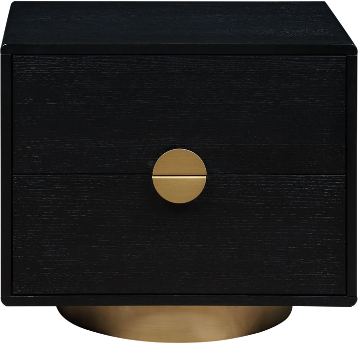 Wade 26" Oak Veneer Nightstand / Side Table
