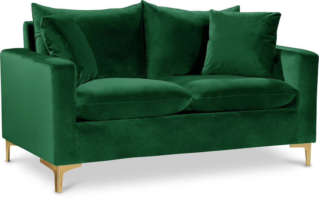 Loveseat tapizado de terciopelo Naomi de 58"