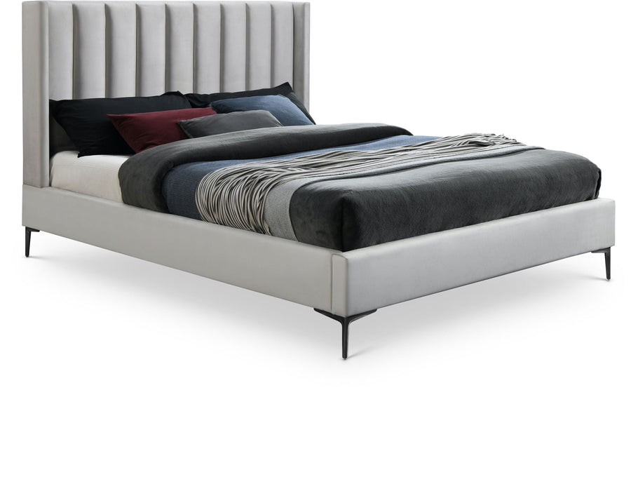 Cama tapizada de terciopelo Nadia