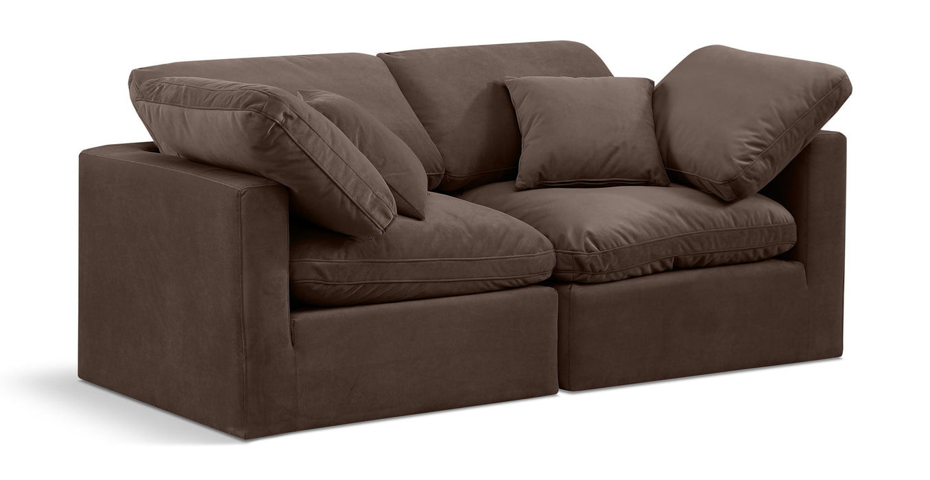 Loveseat modular tapizado de terciopelo Indulge de 70" de 2 piezas