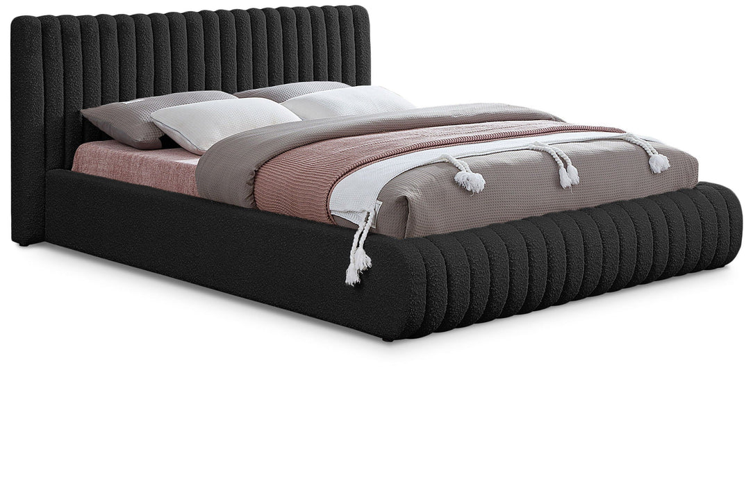 Cama tapizada de bouclé Nash