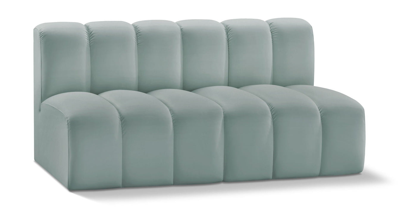 Seccional modular tapizado de cuero vegano Arc de 60" de 2 piezas