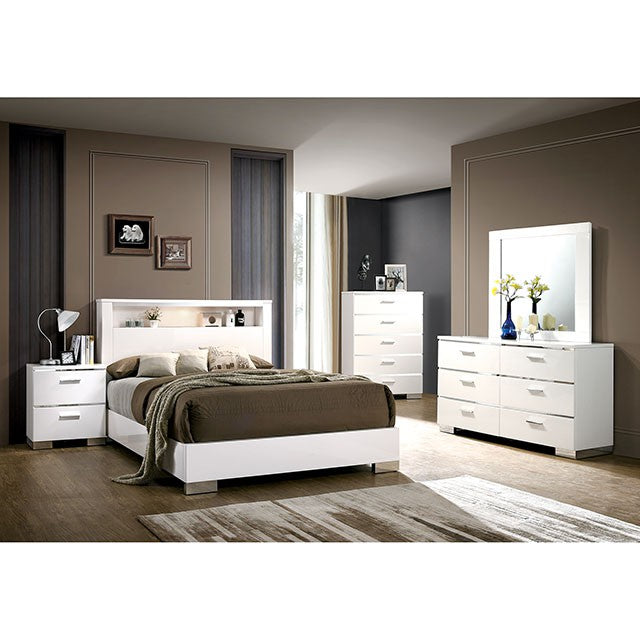 Carlie 5 Pc Bedroom Set - White