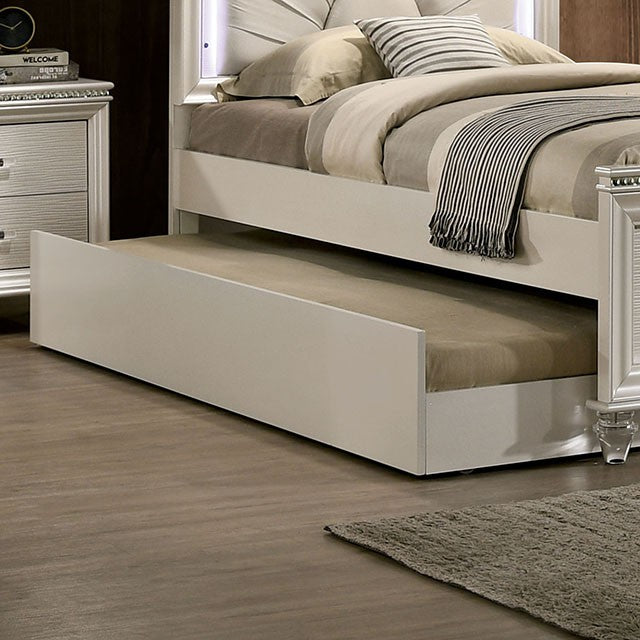 Allie Trundle - Pearl White