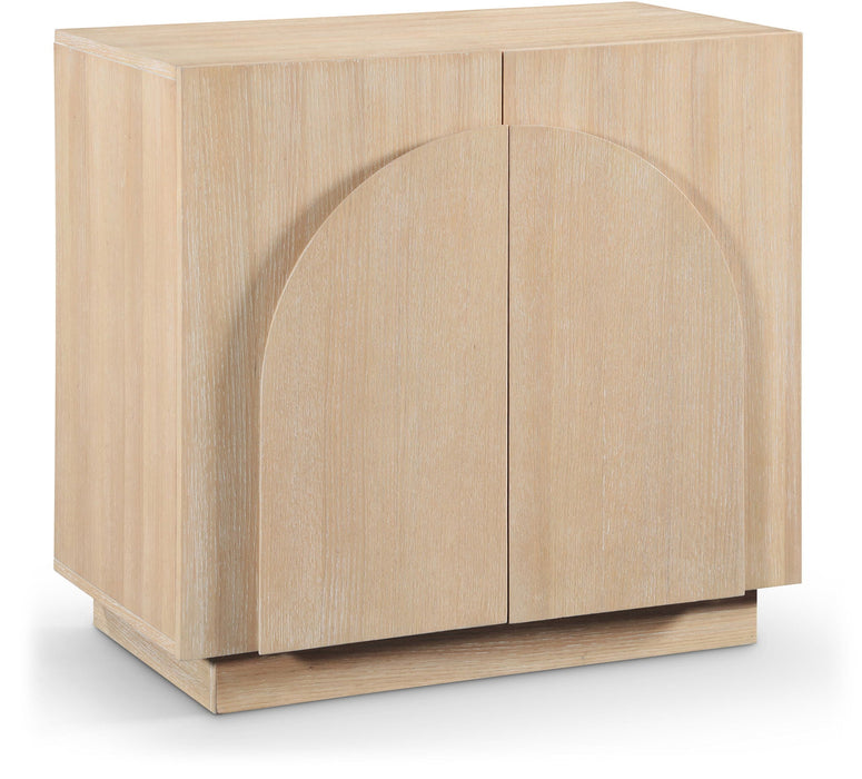 Navona Oak Veneer Sideboard / Buffet