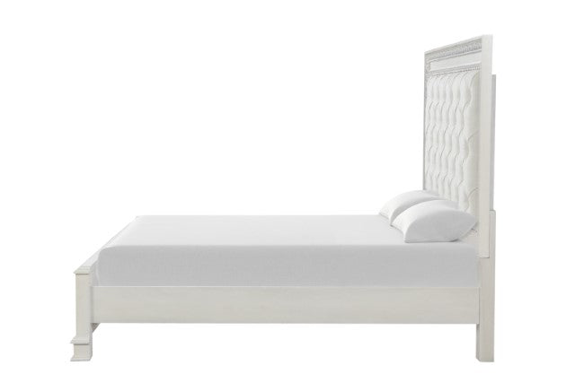 Stella Mia 4 Pc Bedroom Set - Creamy White