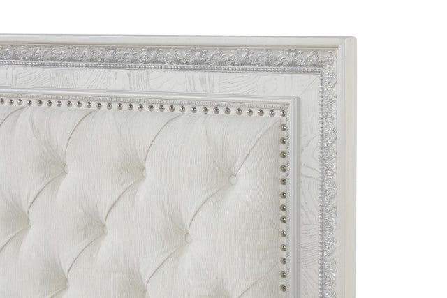 Stella Mia 4 Pc Bedroom Set - Creamy White