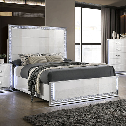 Hazeline 4 Pc Bedroom Set - White