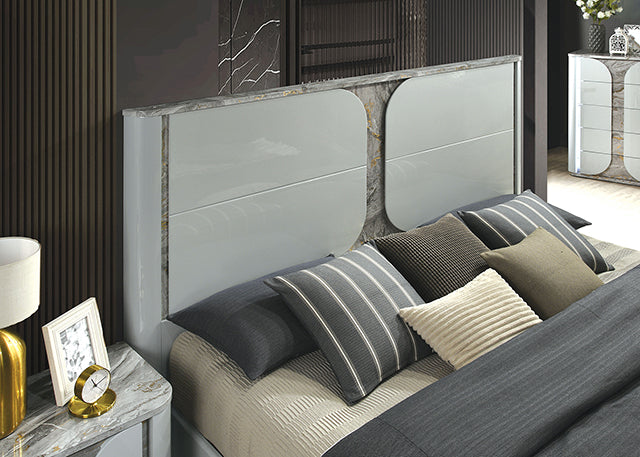 Cleburne 4 Pc Bedroom Set - Light Gray