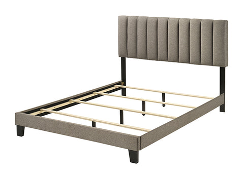 Juego de dormitorio Altimari de 5 piezas - marrón claro