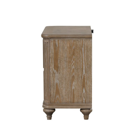 Lyris Bedroom Set