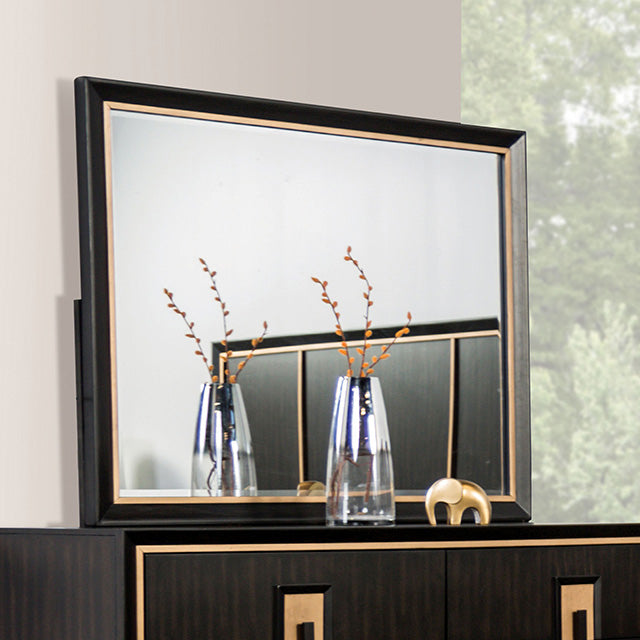 Kenyada Bedroom Set