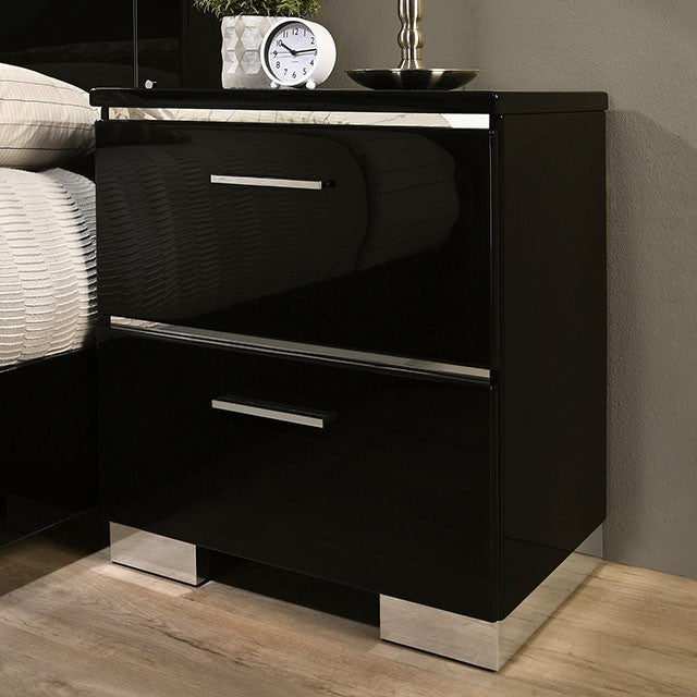 Carlie 4 Pc Bedroom Set - Black